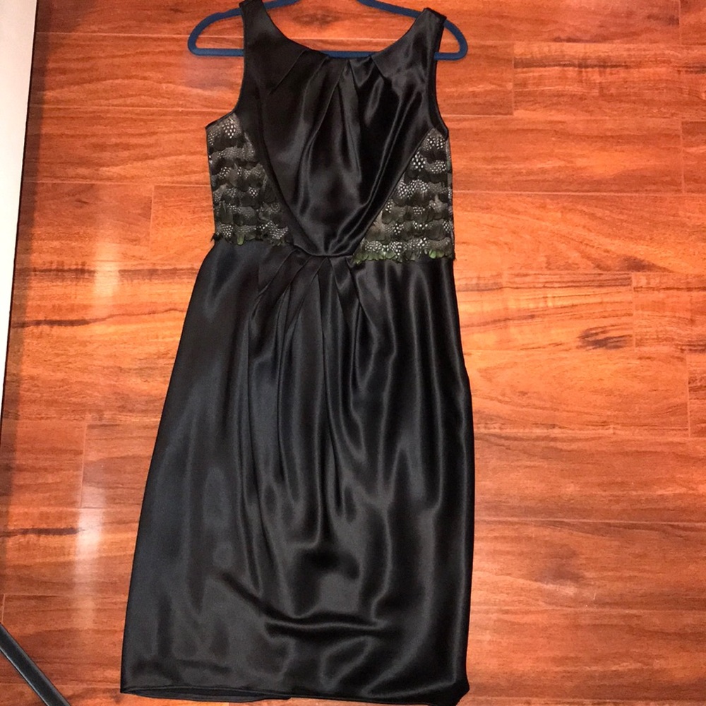 Carmen Marc Valvo Elegant Dress